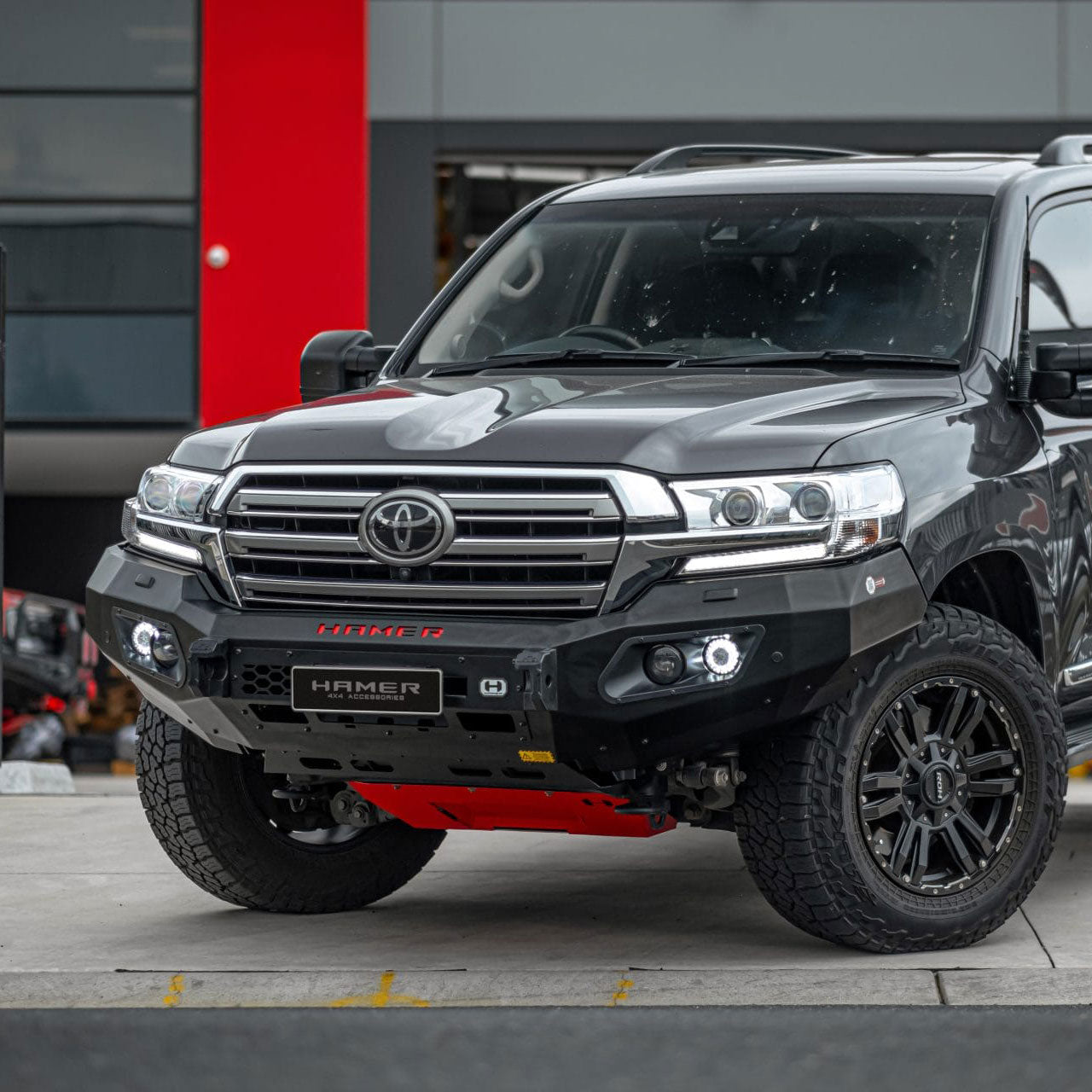 Hamer 4x4 King Series Bull Bar - 200 Series Landcruiser Bull Bar - (2016+)
