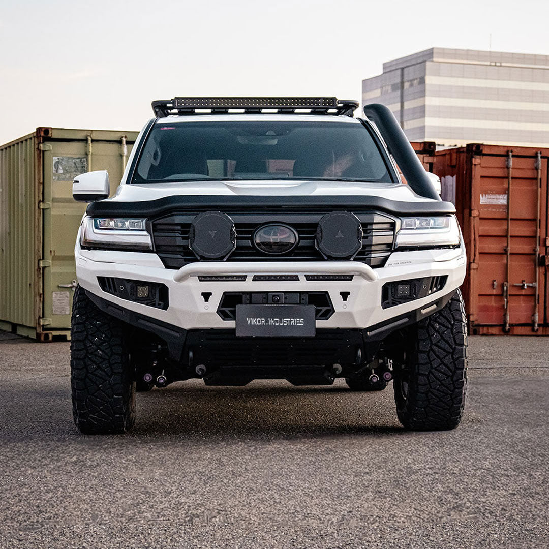 LandCruiser 300 Series Bull Bar | VIKOR Diablo (Pre-Runner)