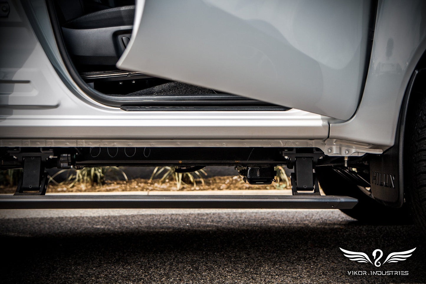 200 Series Electric Side Steps (2015+)