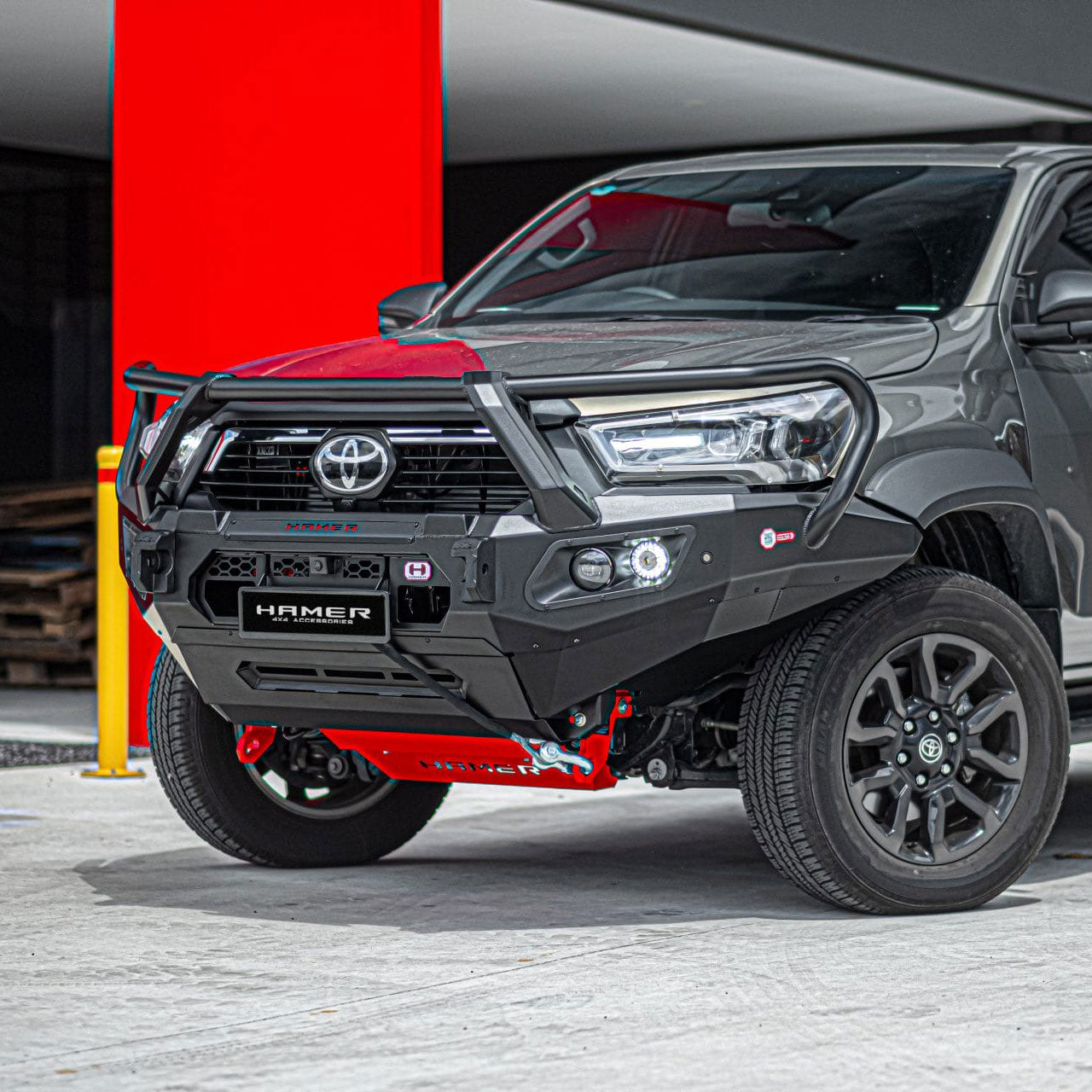 Hamer 4x4 King Series Plus Bull Bar - Hilux Rogue (Wide Body - 2022-25)