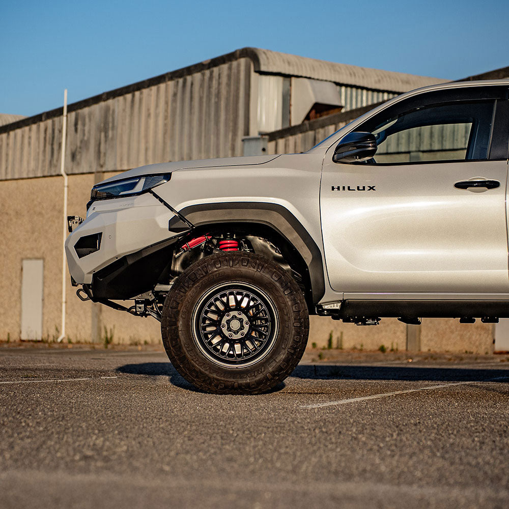 Toyota Hilux Bull Bar (2026+ N90) |  VIKOR Diablo Bull Bar (No Loop)