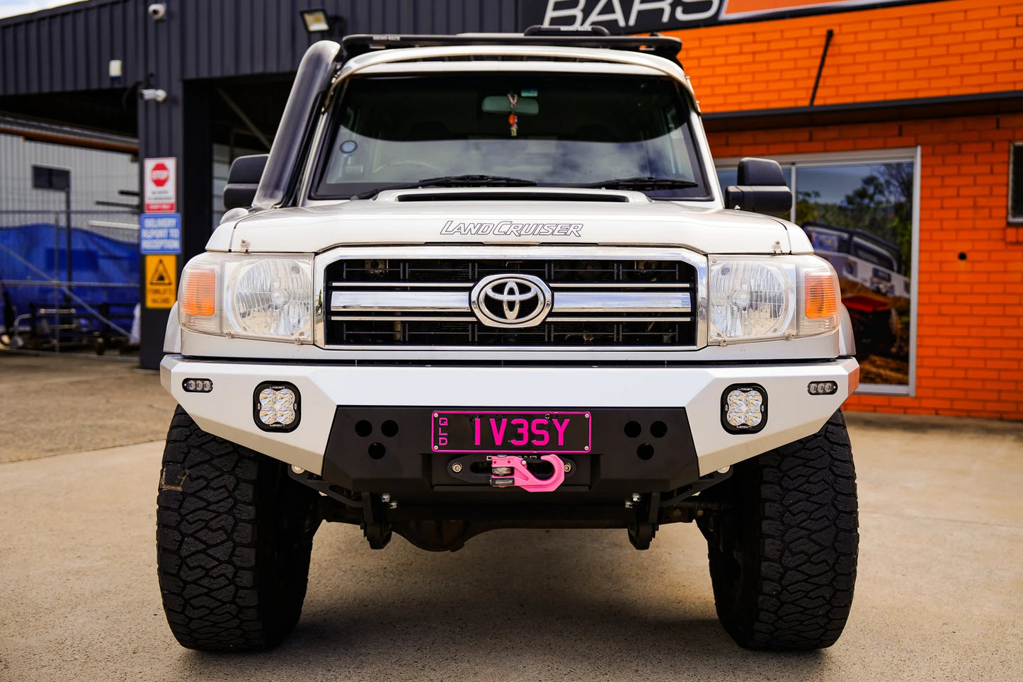 Toyota Land Cruiser 79/76/78 Series V2 Bull Bar 2007-2023