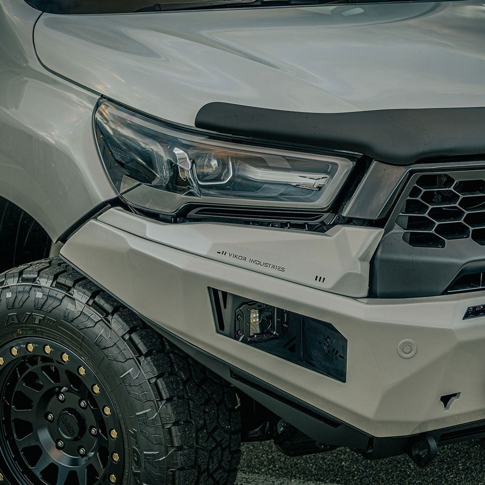 Toyota Hilux Bull Bar (48V) | VIKOR Diablo (No-Loop)