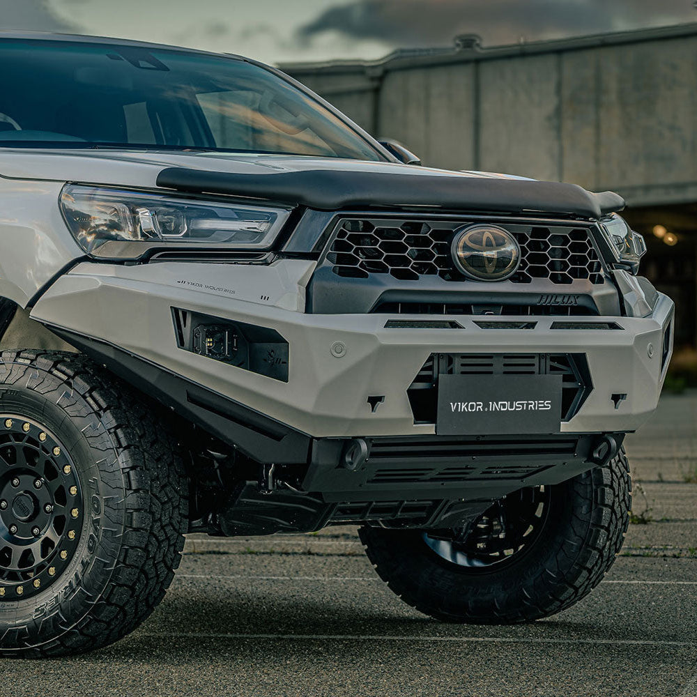 Toyota Hilux Bull Bar (48V) | VIKOR Diablo (No-Loop)