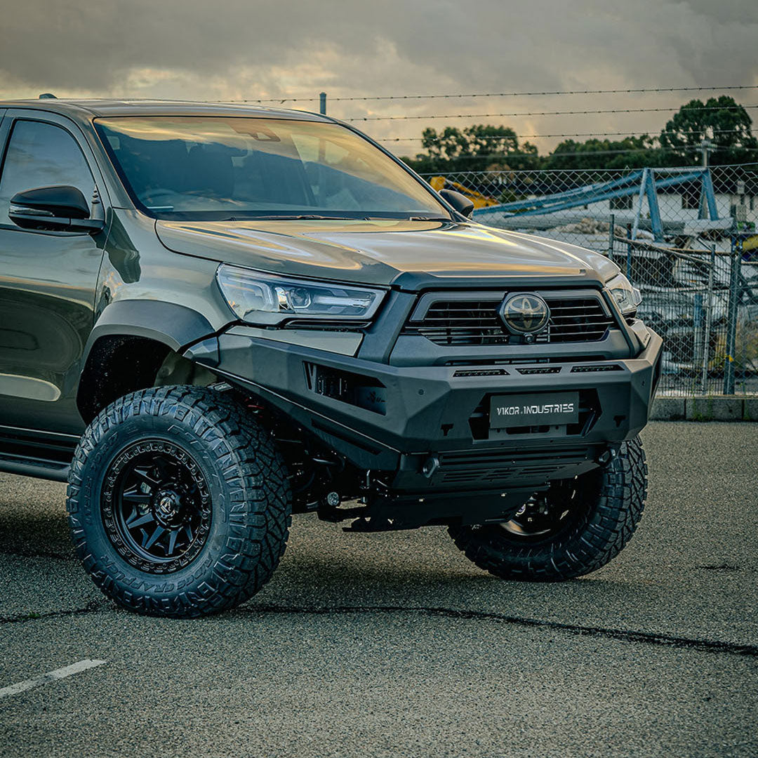 Toyota Hilux Rogue Bull Bar (2023-25) | VIKOR Diablo (Loop)