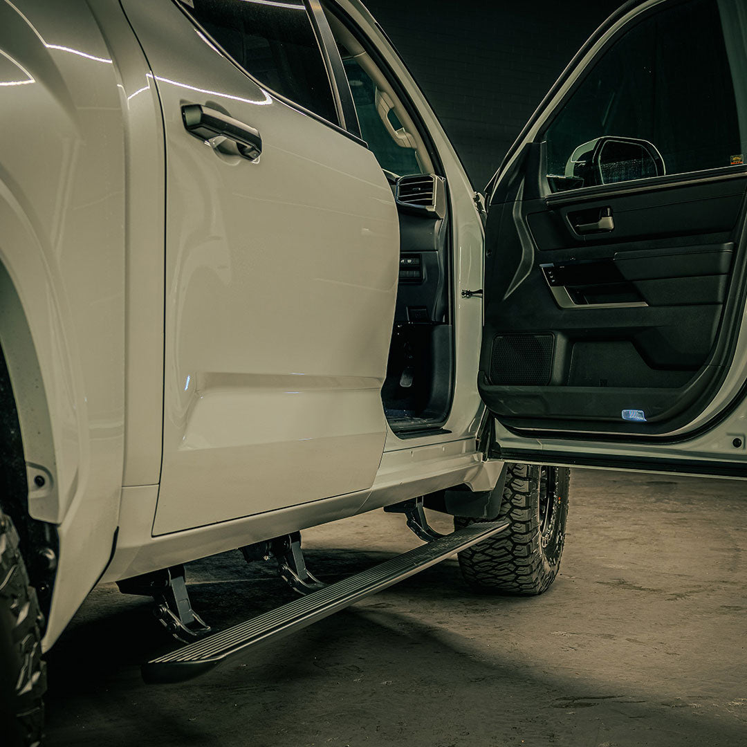 Toyota Tundra Electric Side Steps (2022+) - VIKOR